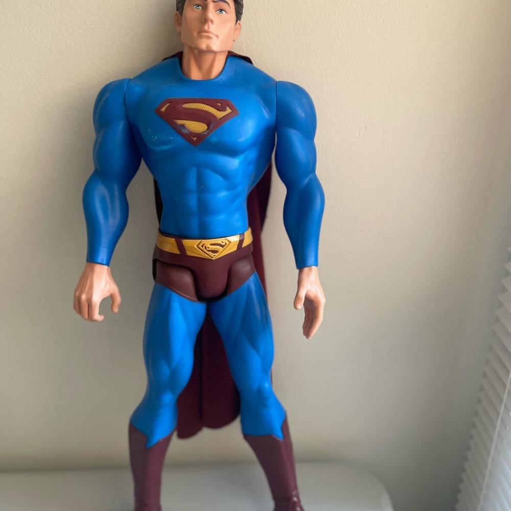 Superman DC Comics Mattel 30 Inch Poseable Giant Size Action Figure 2006